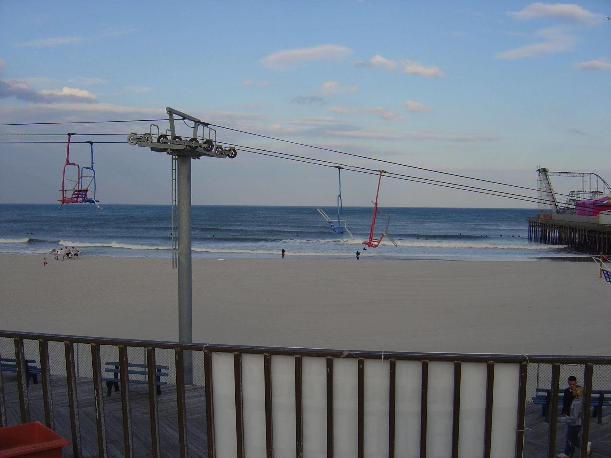 Aztec Ocean Resort Seaside Heights Exterior photo